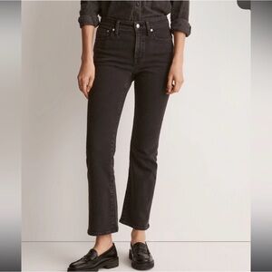 Women’s Casual Chic Madewell Black Mid-Rise Kick Out Jeans Size 27